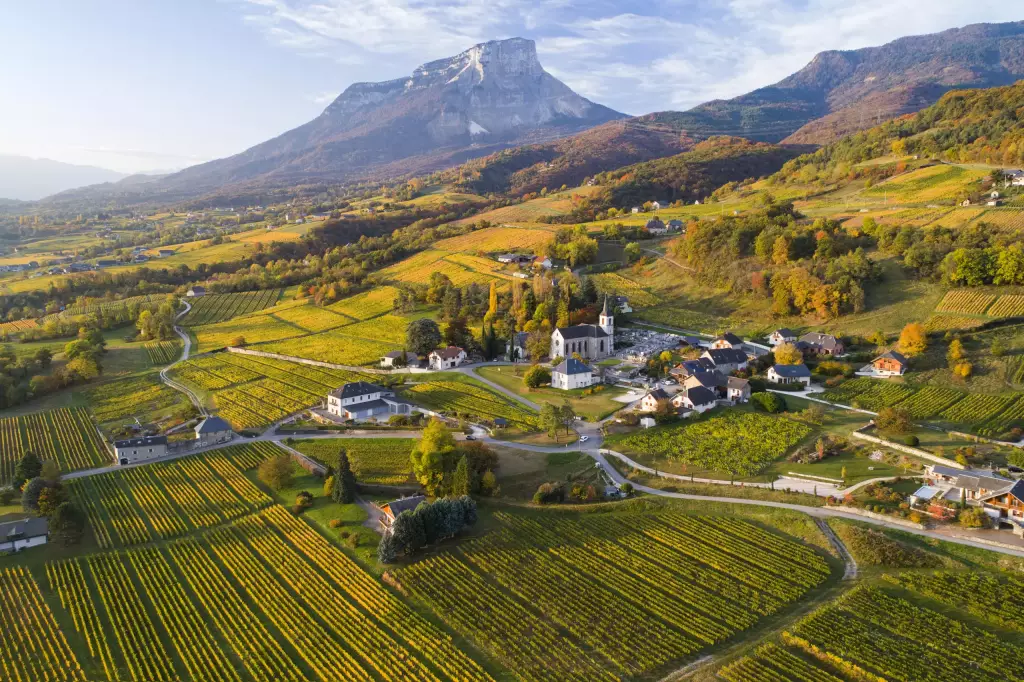 Apremont Et Mont Granier Crédit Photo Civs & Laurent Madelon Min